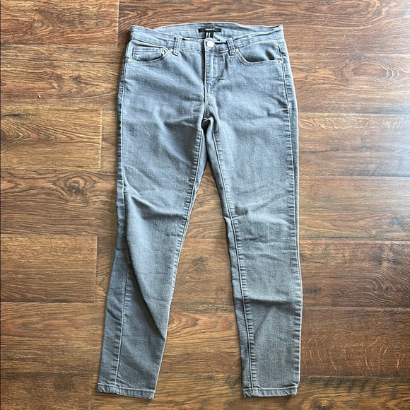 Forever 21 Gray Skinny Jeans | Gray Denim | Gray Skinny Jeans - Picture 1 of 5